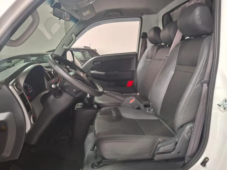 Kia Motors - BONGO UK2500 HD SC 4X4