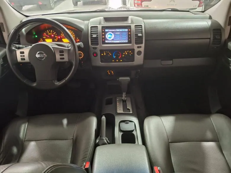 Nissan - FRONTIER LE ATTACK 2.5 CD 4X4