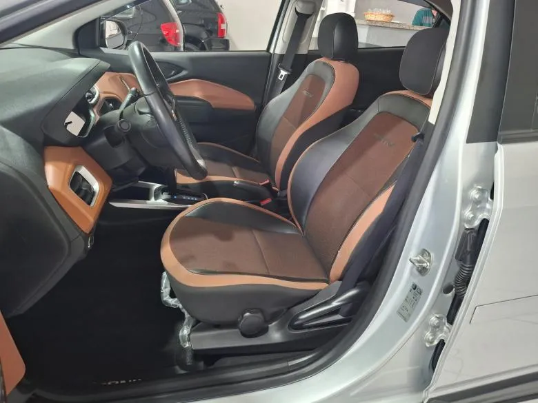 GM - Chevrolet - ONIX ACTIV 1.4 AT