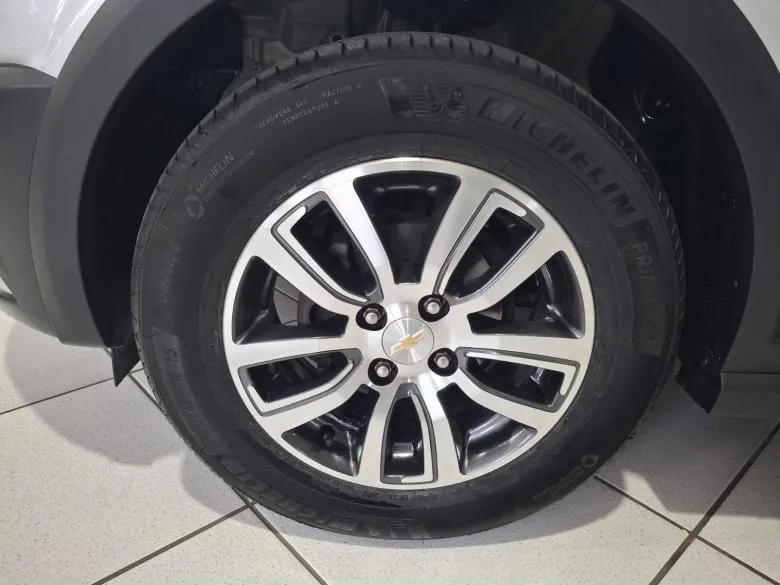 GM - Chevrolet - ONIX ACTIV 1.4 AT