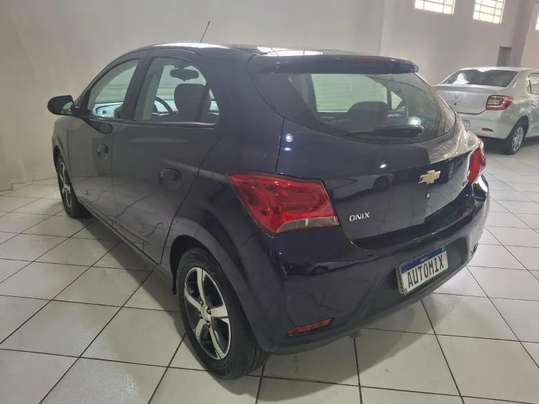 GM - Chevrolet - ONIX LTZ 1.4 AT