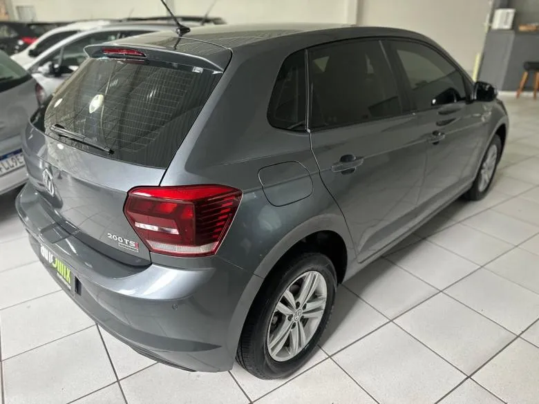 VW - VolksWagen - POLO COMFORTLINE 1.0 TSI AUT.