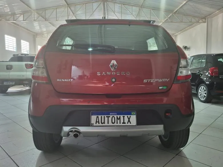 Renault - SANDERO STEPWAY 1.6 AT