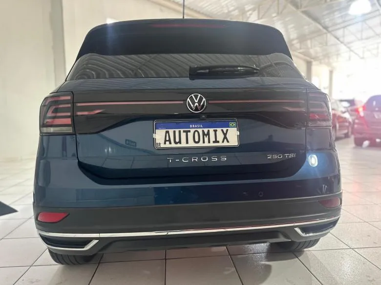 VW - VolksWagen - T CROSS HIGHLINE 1.4 TSI