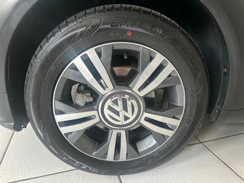 VW - VolksWagen - UP CROSS 1.0 TSI TOTAL FLEX 12V