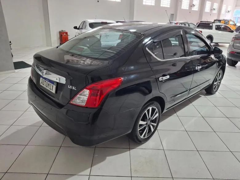 Nissan - VERSA 1.6 SL CVT AUTOMATICO