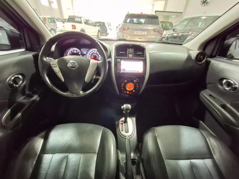 Nissan - VERSA 1.6 SL CVT AUTOMATICO