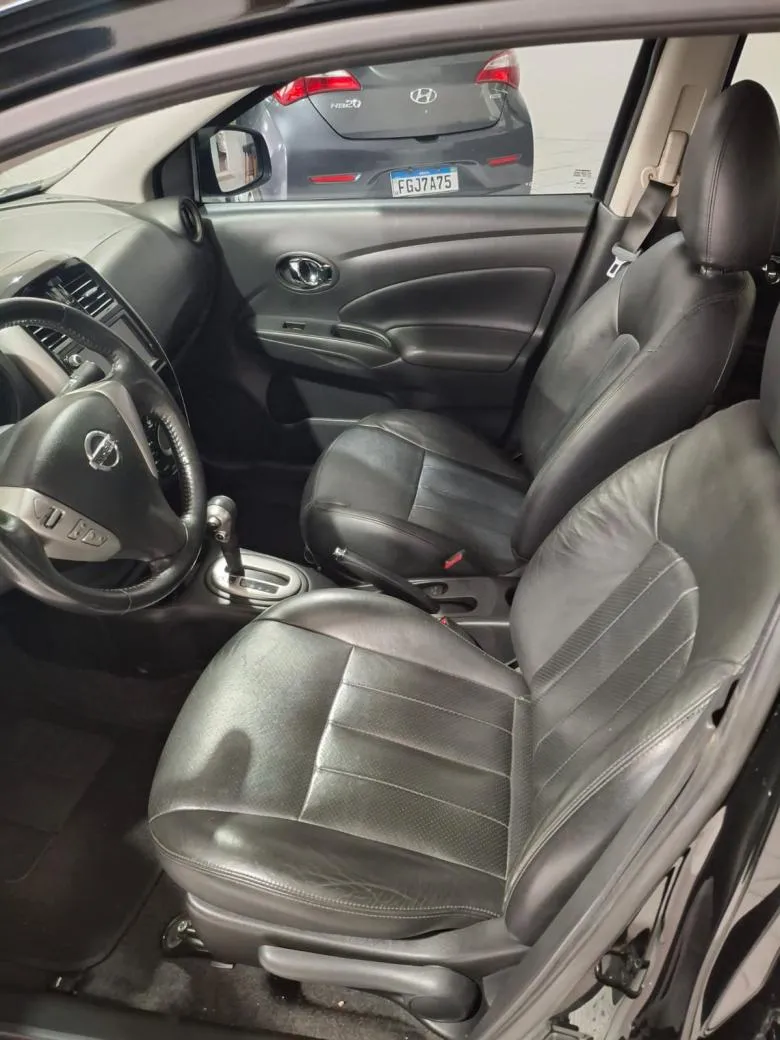 Nissan - VERSA 1.6 SL CVT AUTOMATICO